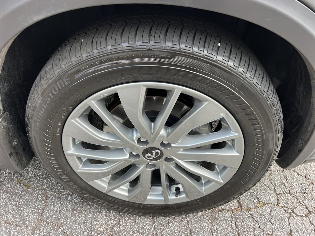 Certified 2025 INFINITI QX50 Luxe image 10