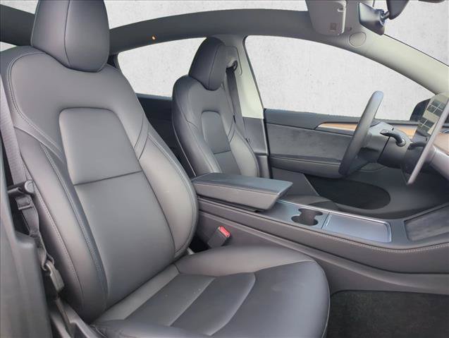 Used 2025 Tesla Model Y Long Range RWD image 28