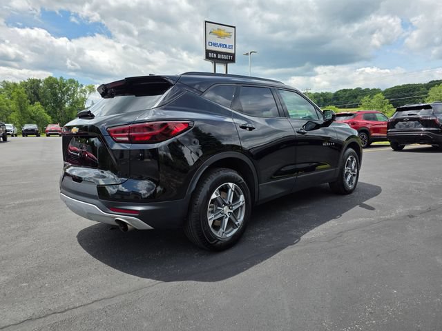 Used 2023 Chevrolet Blazer LT w/ Convenience Package AWD/4WD image 4