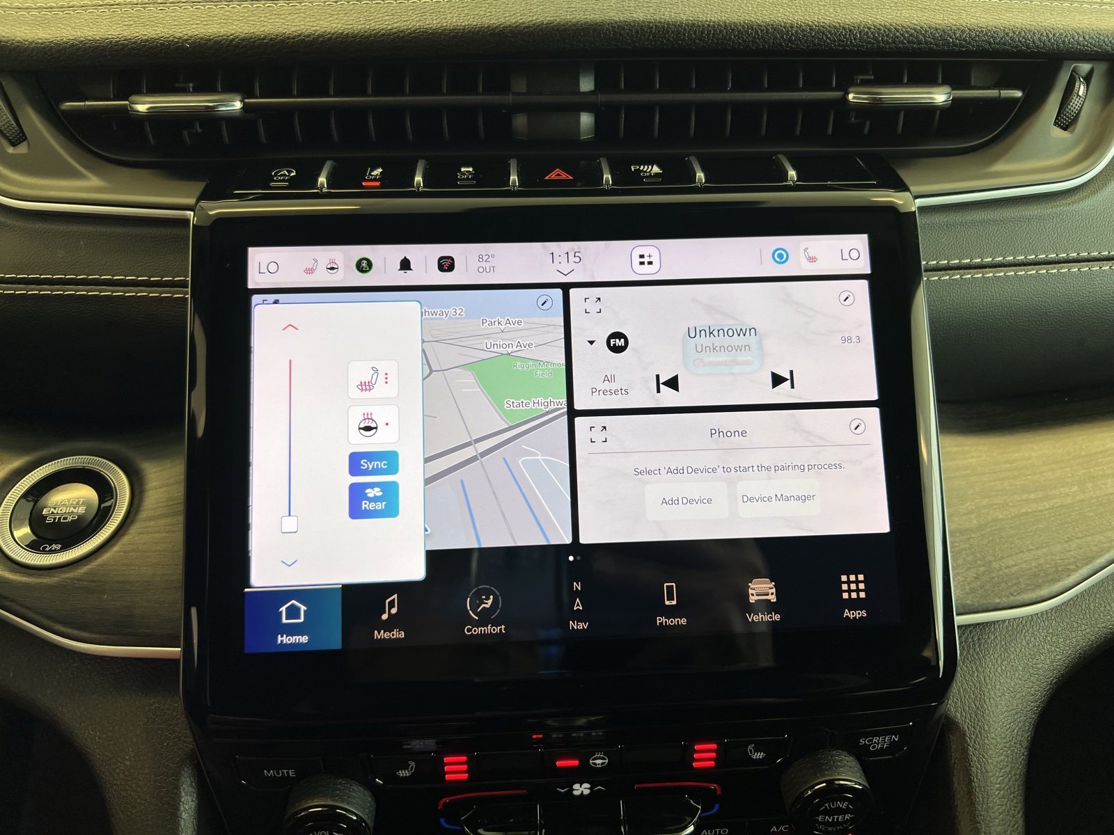 Used 2024 Jeep Grand Cherokee L Limited w/ Black Appearance Package image 29