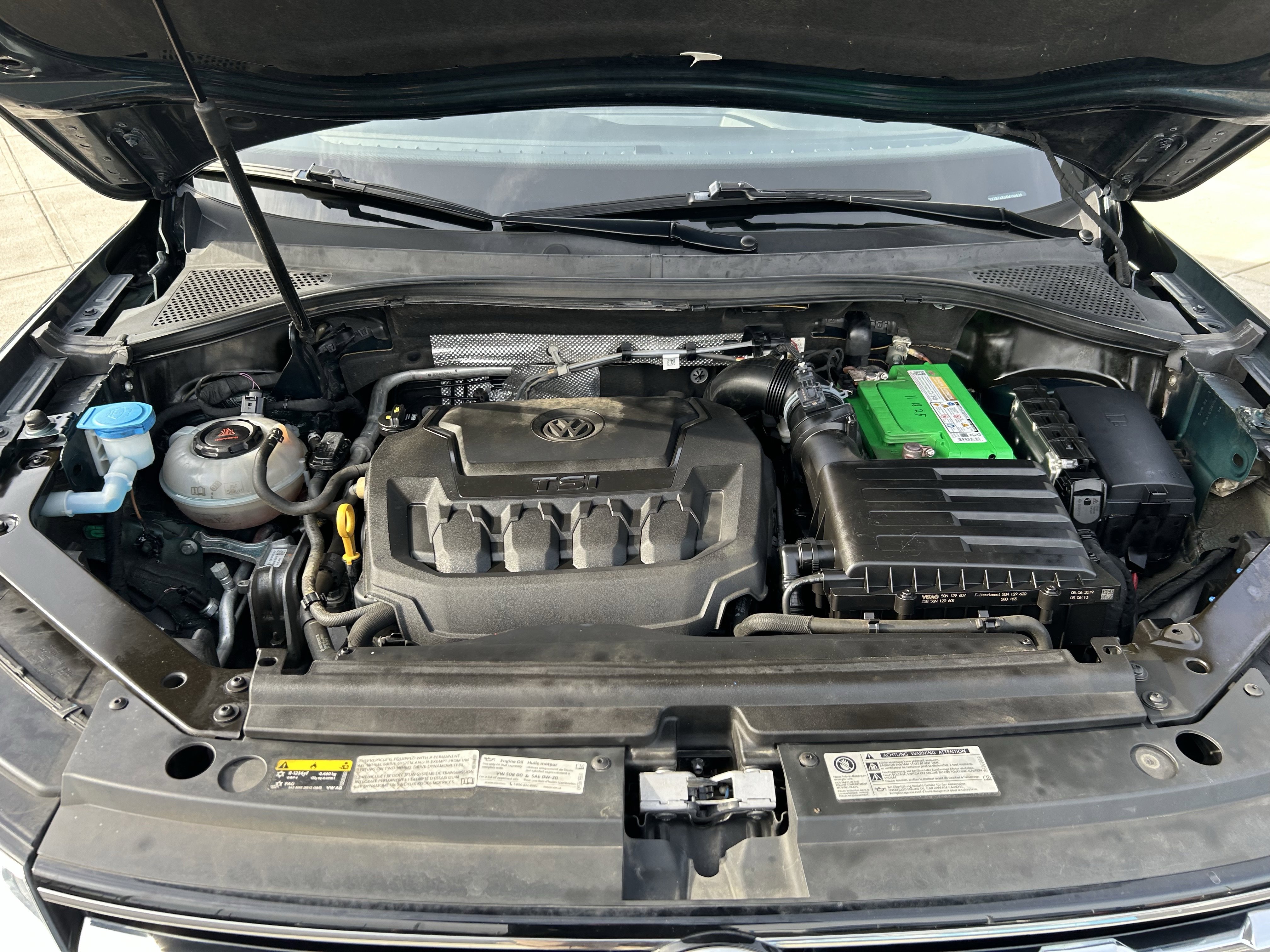 Used 2019 Volkswagen Tiguan SE w/ Panoramic Sunroof Package image 27