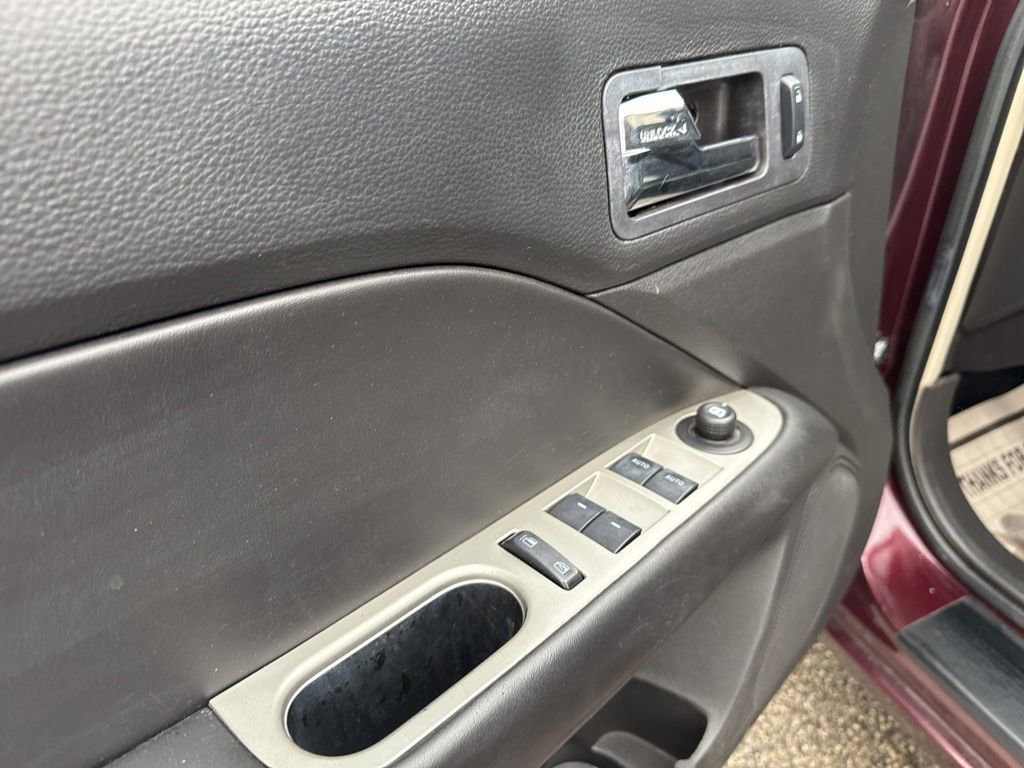 Used 2012 Ford Fusion SEL image 37