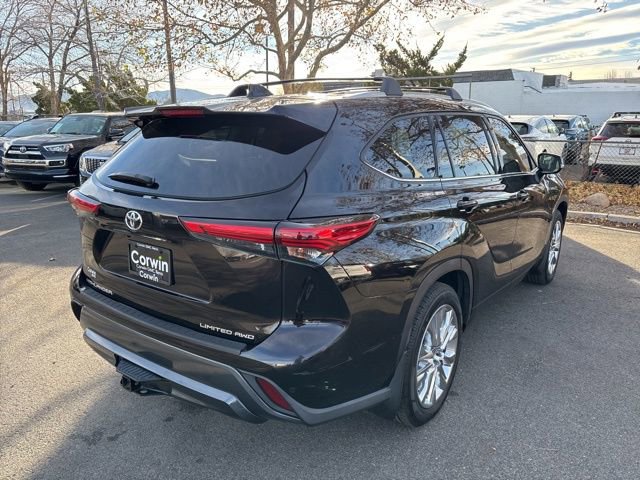 Used 2021 Toyota Highlander Limited image 7