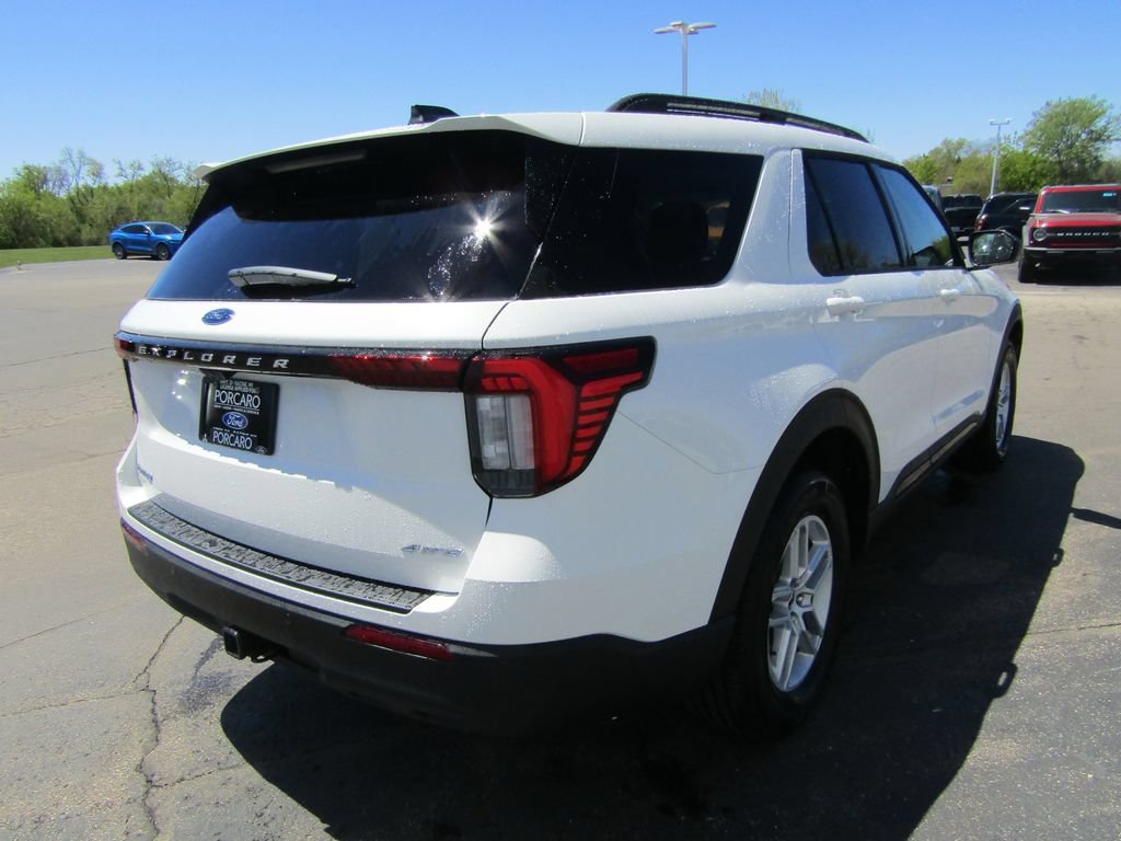 New 2026 Ford Explorer Active AWD/4WD image 9