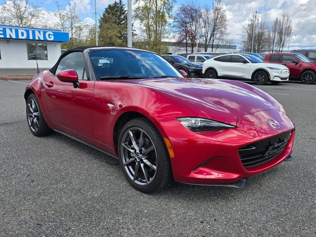 Used 2016 MAZDA MX-5 Miata Grand Touring RWD image 3