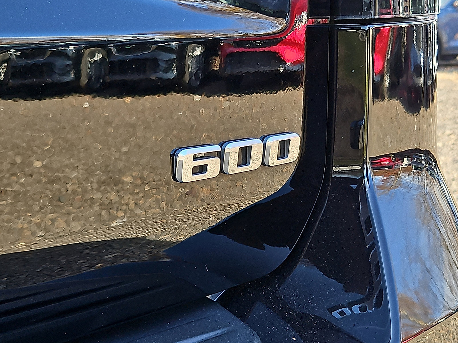 Used 2022 Cadillac Escalade Premium Luxury w/ LPO, Floor Liner Package image 30