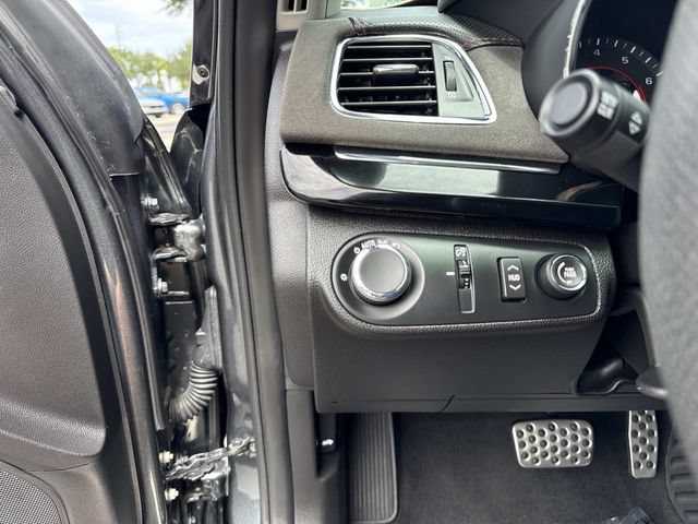 Used 2017 Chevrolet SS RWD image 33
