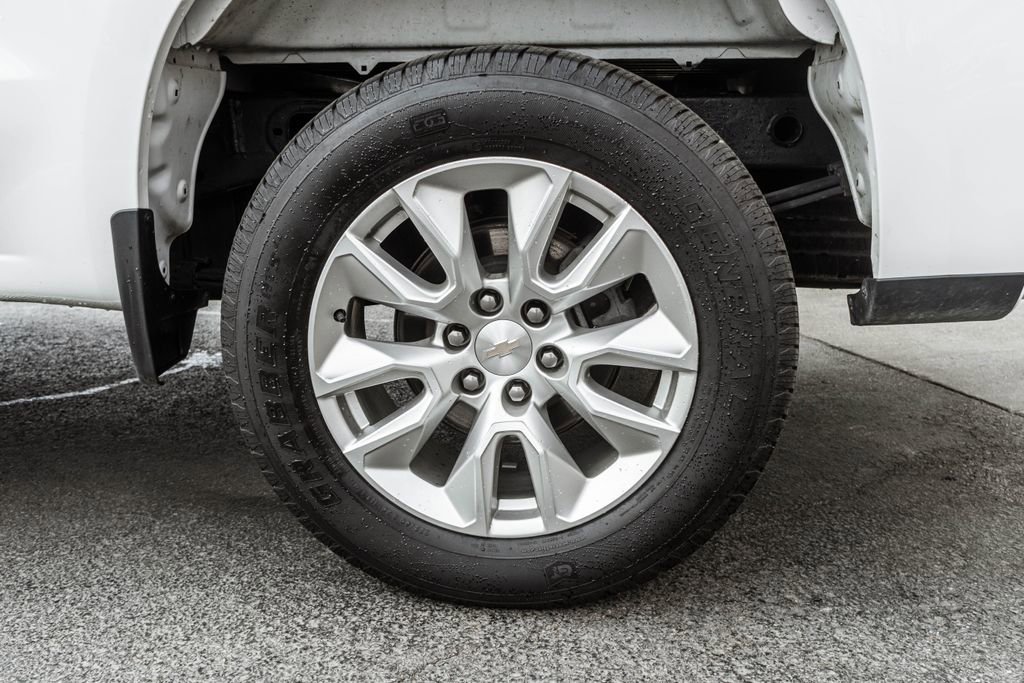 Used 2023 Chevrolet Silverado 1500 Custom image 32