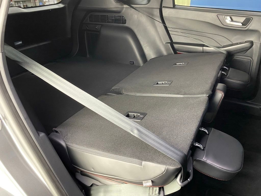 Used 2024 Ford Escape ST-Line w/ Tech Pack #1 image 45