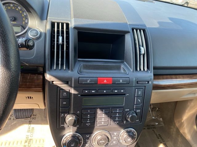 Used 2009 Land Rover LR2 HSE AWD/4WD image 14