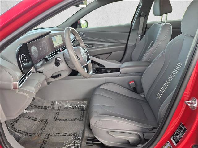 Used 2023 Hyundai Elantra SEL w/ Convenience Package FWD image 16