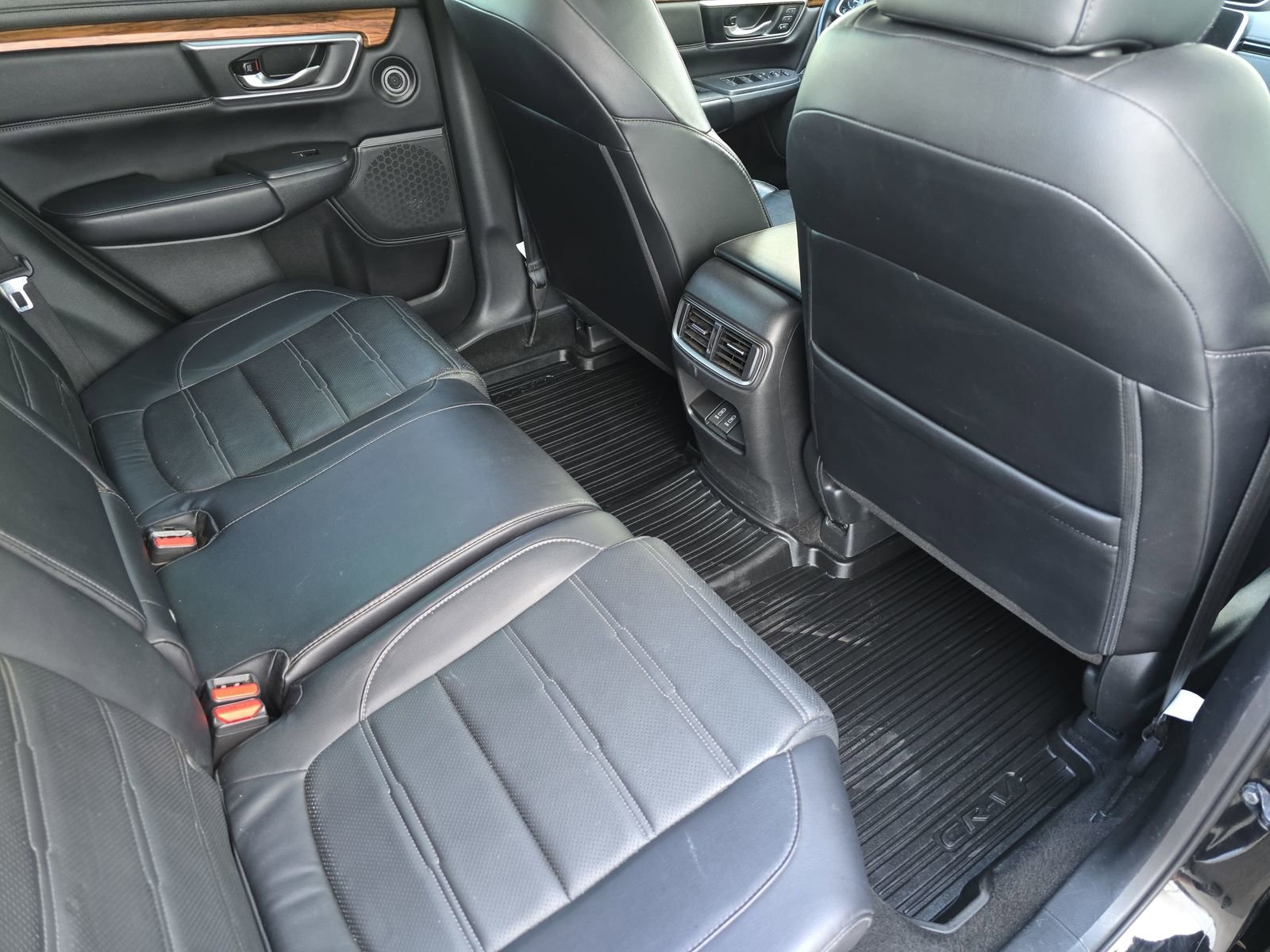 Used 2018 Honda CR-V Touring image 13