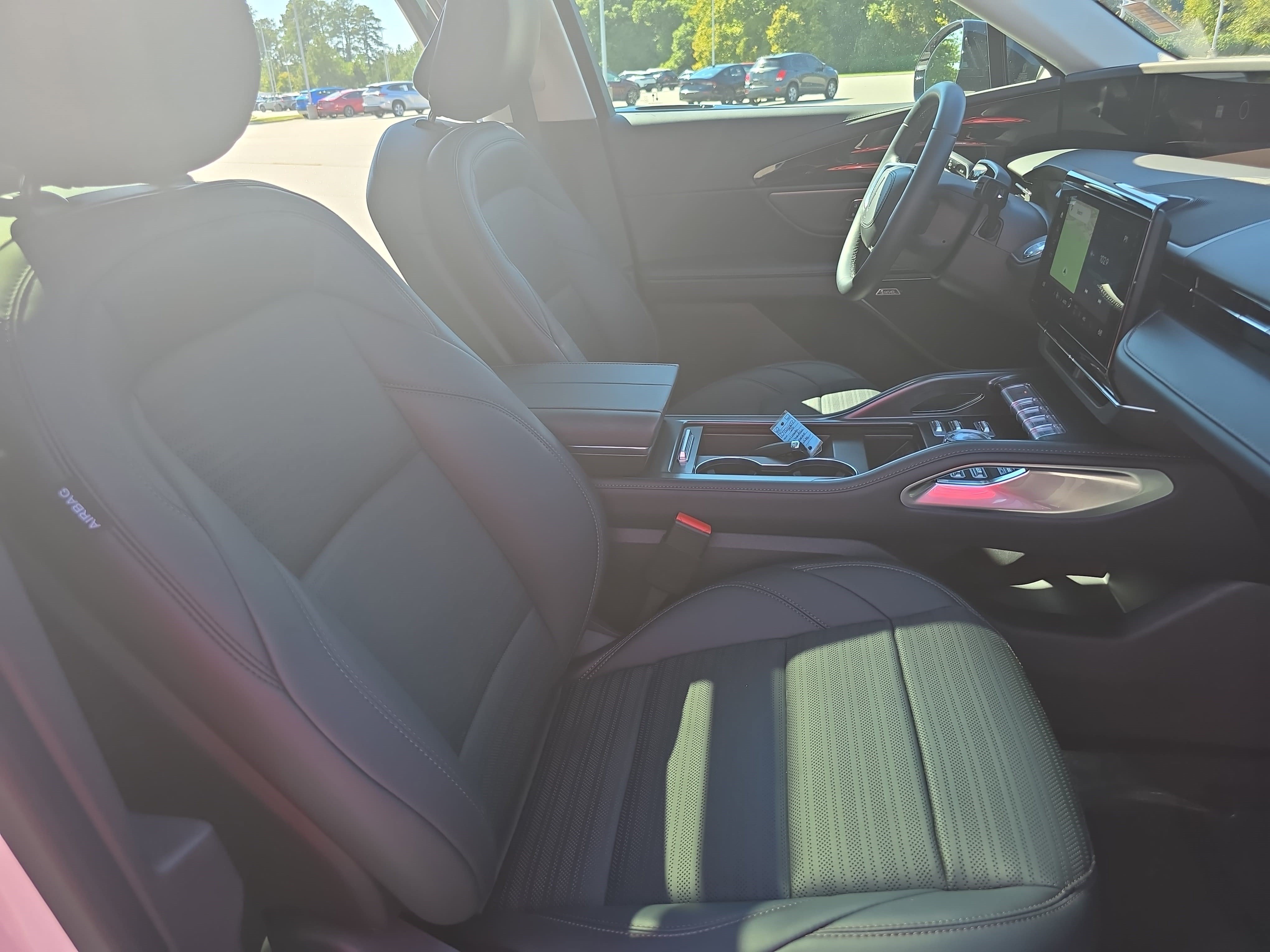 New 2026 Lincoln Nautilus Reserve w/ Jet Appearance Package AWD/4WD image 10