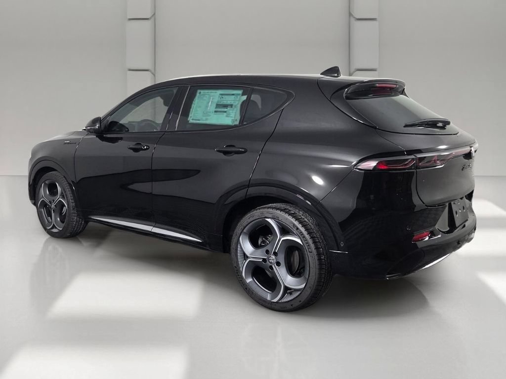 New 2026 Alfa Romeo Tonale w/ Active Assist Package AWD/4WD image 7