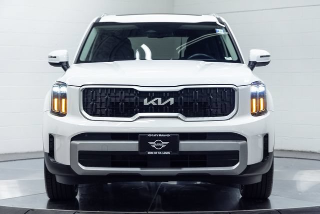 Used 2024 Kia Telluride EX w/ EX Captain's Chair Package FWD image 5