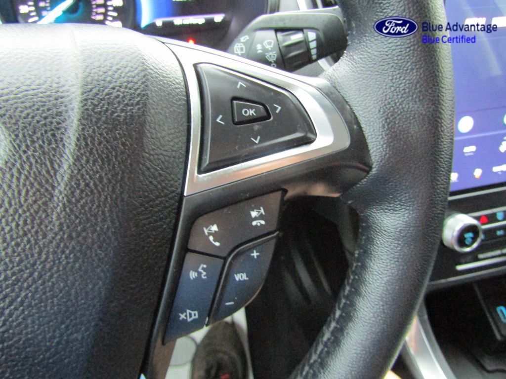 Certified 2024 Ford Edge Titanium AWD/4WD image 35