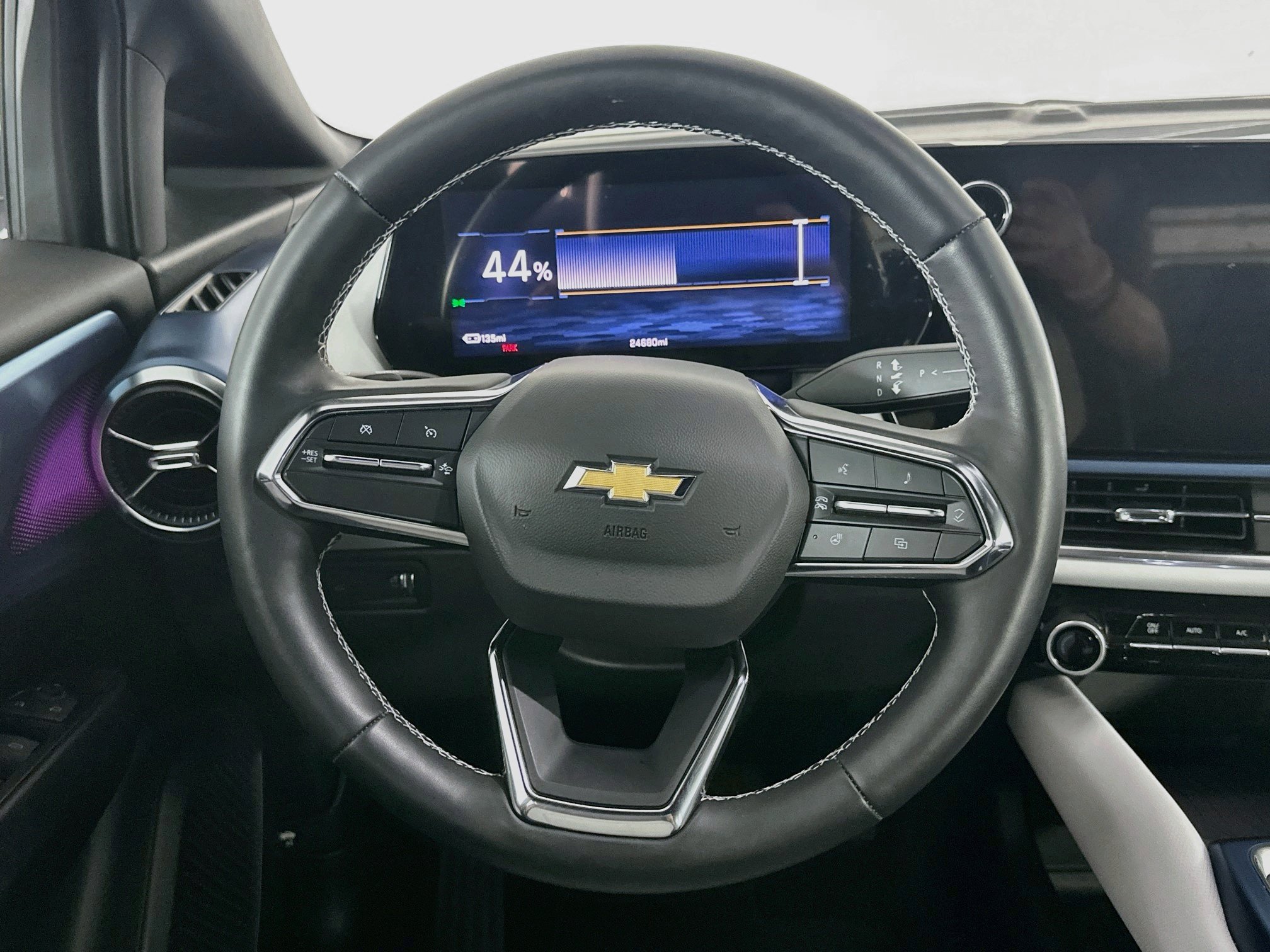 Used 2024 Chevrolet Equinox EV LT FWD image 18