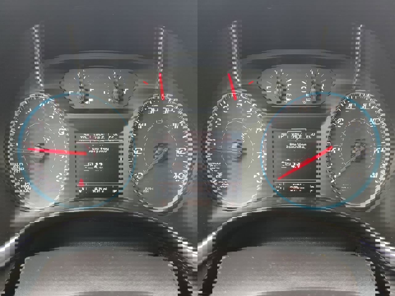 Used 2018 Chevrolet Equinox LT w/ LPO, Cargo Package FWD image 23