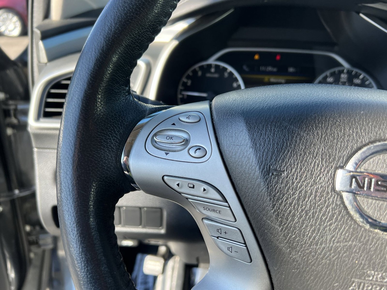 Used 2018 Nissan Murano SV w/ Premium Package image 30