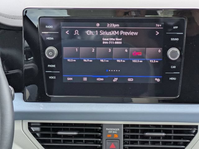 Certified 2025 Volkswagen Jetta SE FWD image 17