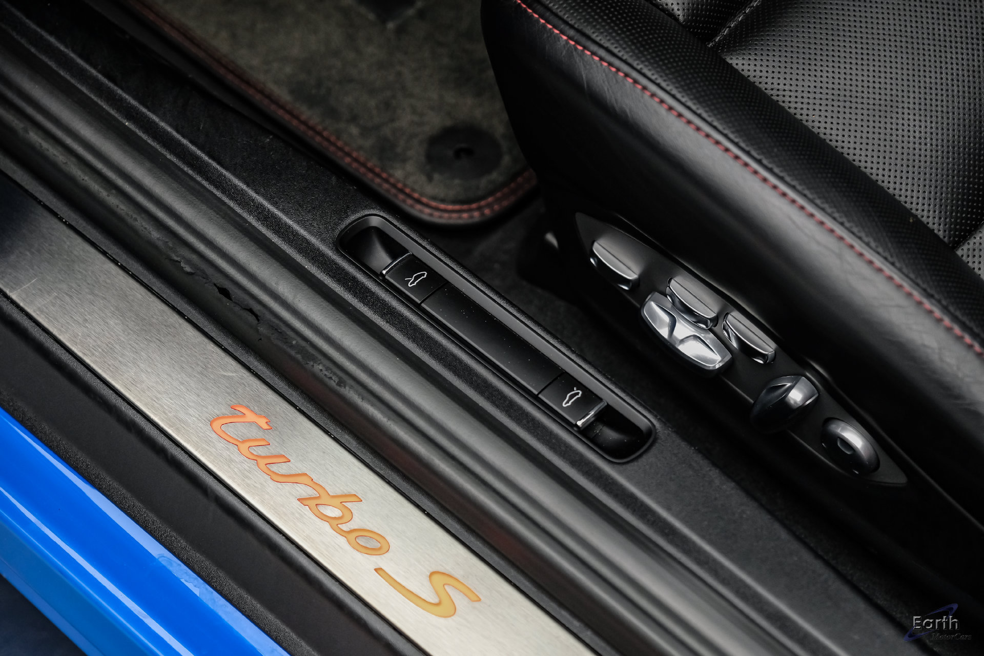 Used 2016 Porsche 911 Turbo S AWD/4WD image 51