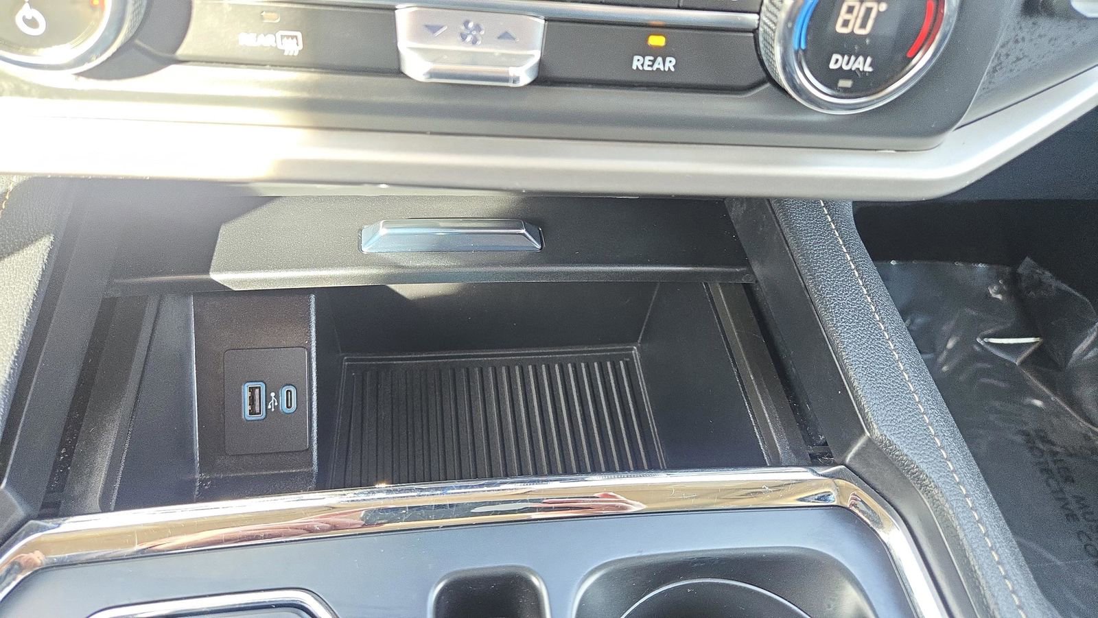 Certified 2022 Ford Expedition XLT image 15