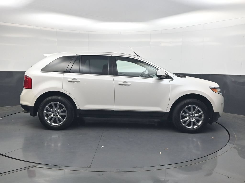 Used 2011 Ford Edge Limited w/ 302A Rapid Spec Order Code FWD image 3