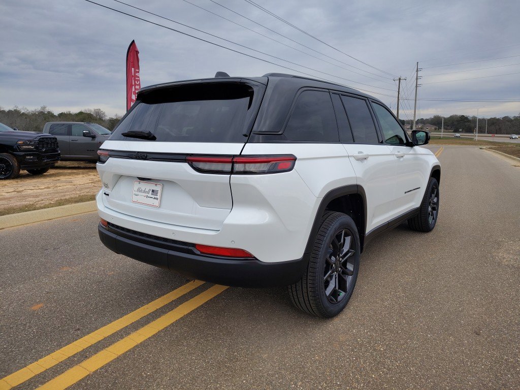 New 2025 Jeep Grand Cherokee Limited AWD/4WD image 11