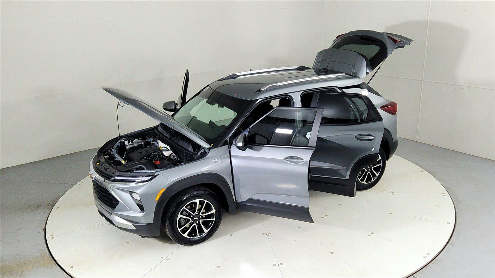 Used 2024 Chevrolet TrailBlazer LT w/ Driver Confidence Package image 43