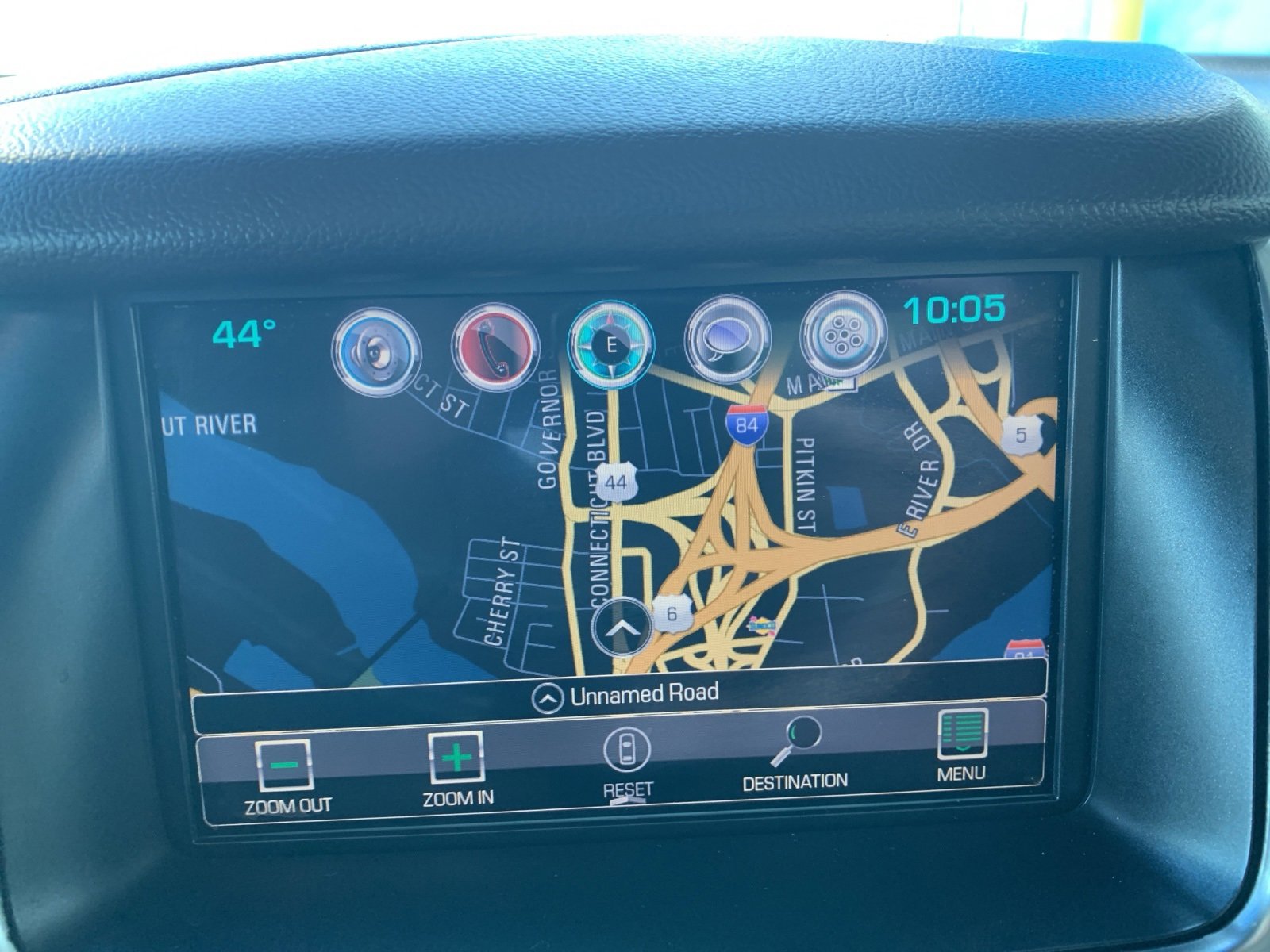 Used 2016 Chevrolet Suburban LTZ image 25