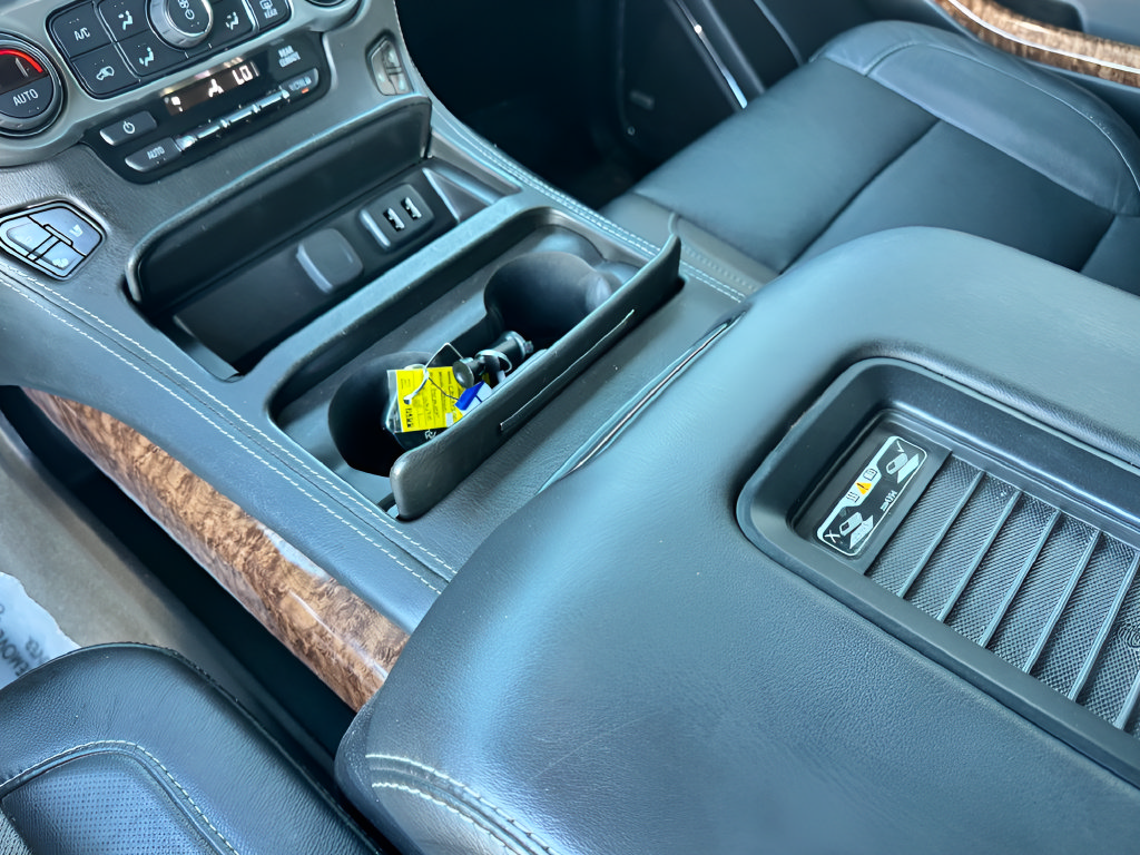 Used 2019 Chevrolet Tahoe Premier AWD/4WD image 23