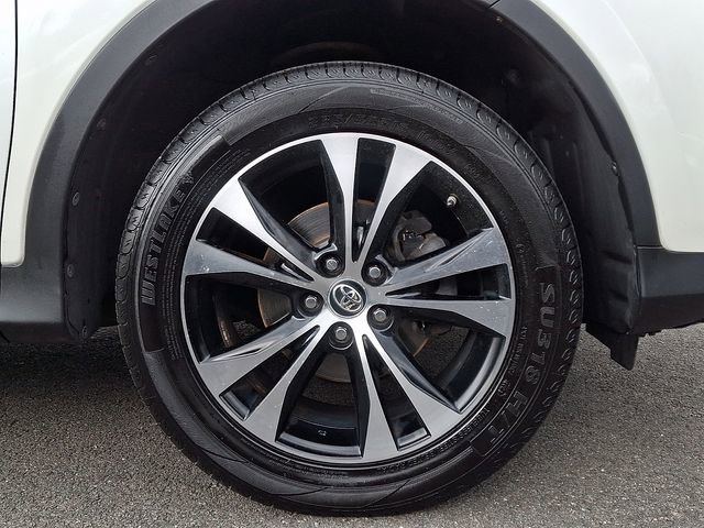 Used 2015 Toyota RAV4 Limited image 8