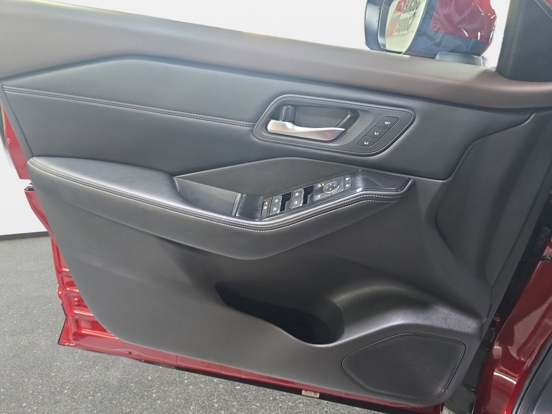 Used 2023 Nissan Rogue SL w/ SL Premium Package FWD image 26