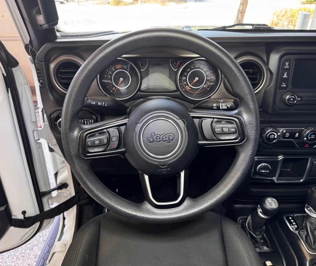 Used 2018 Jeep Wrangler Sport AWD/4WD image 17