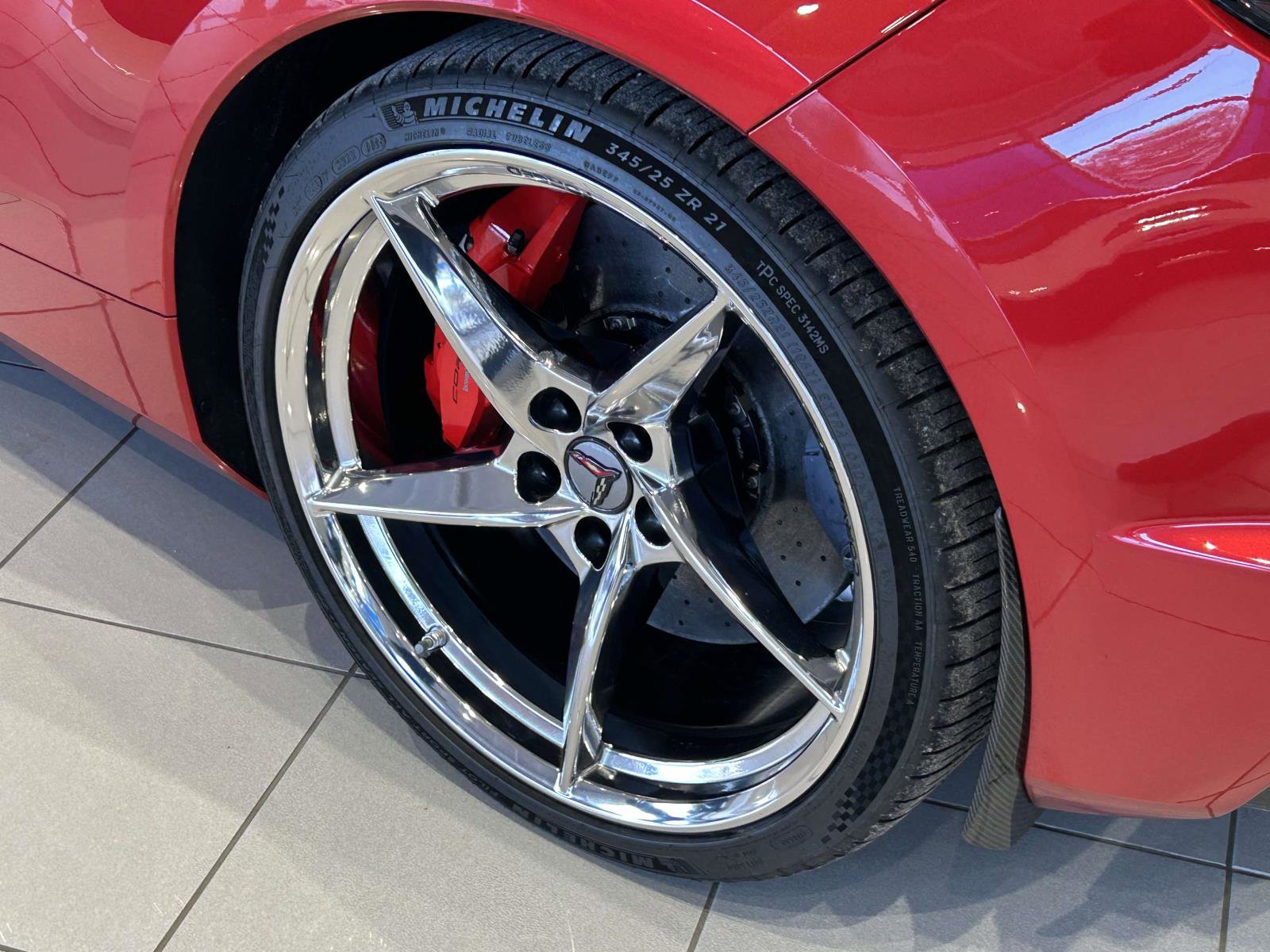 Used 2025 Chevrolet Corvette E-Ray w/ Battery Protection Package image 9