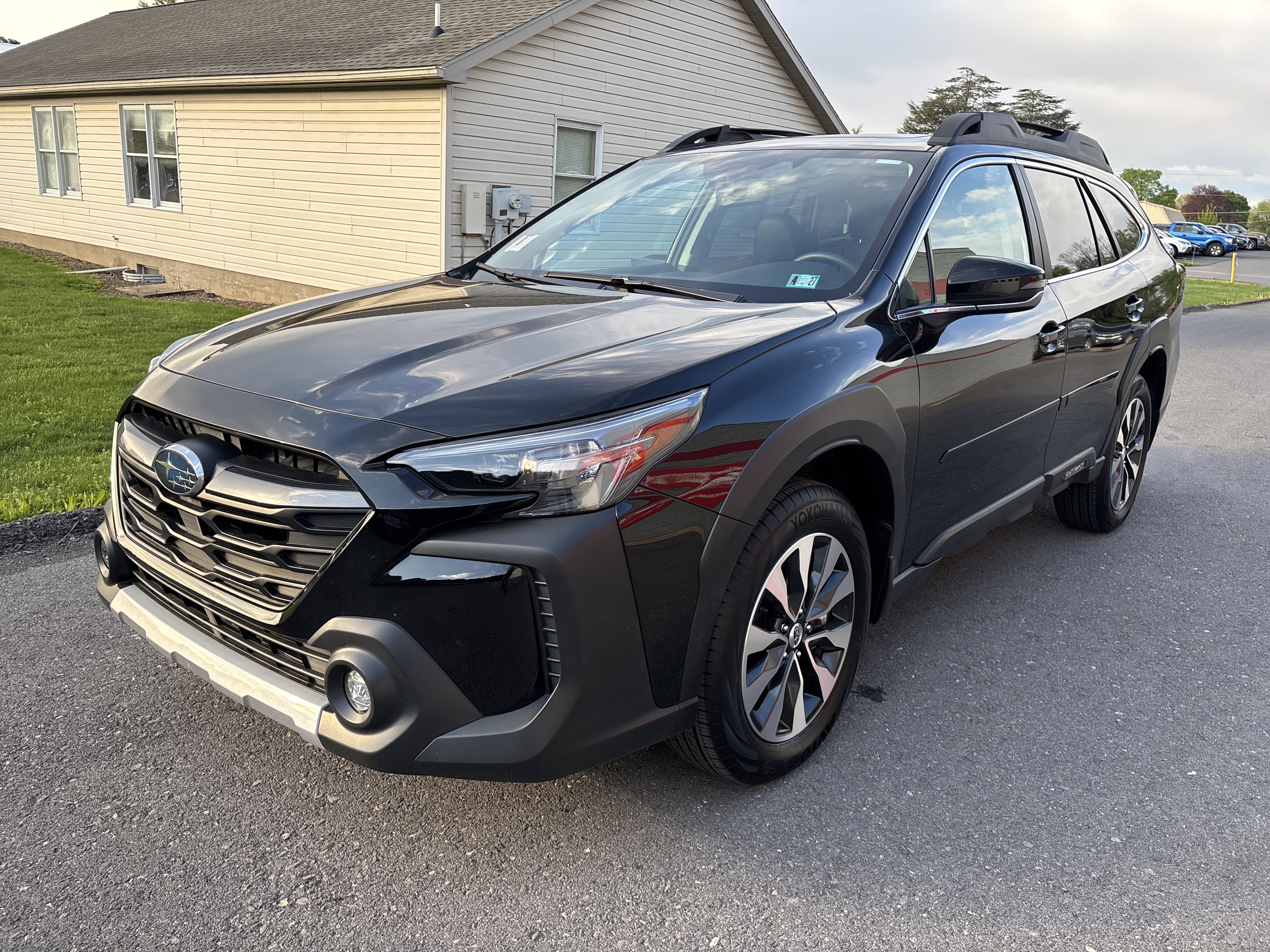 Used 2025 Subaru Outback Limited XT image 8