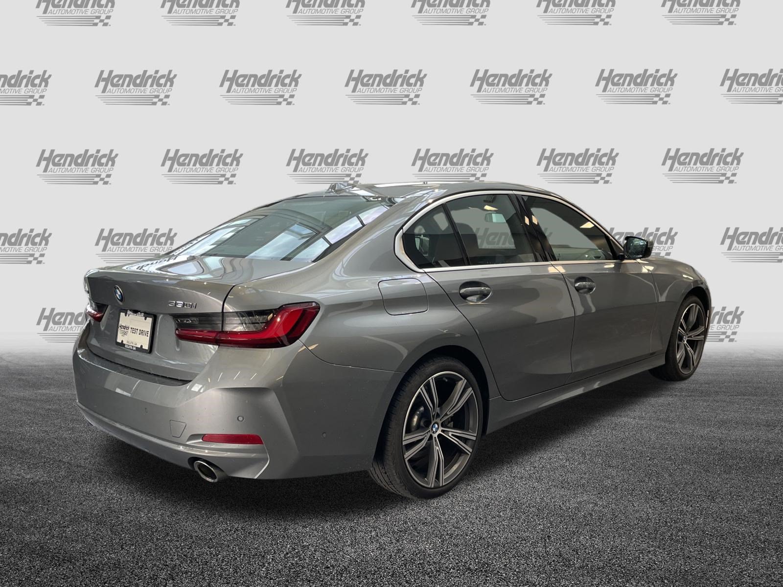 Used 2024 BMW 330i xDrive Sedan w/ Premium Package AWD/4WD image 10