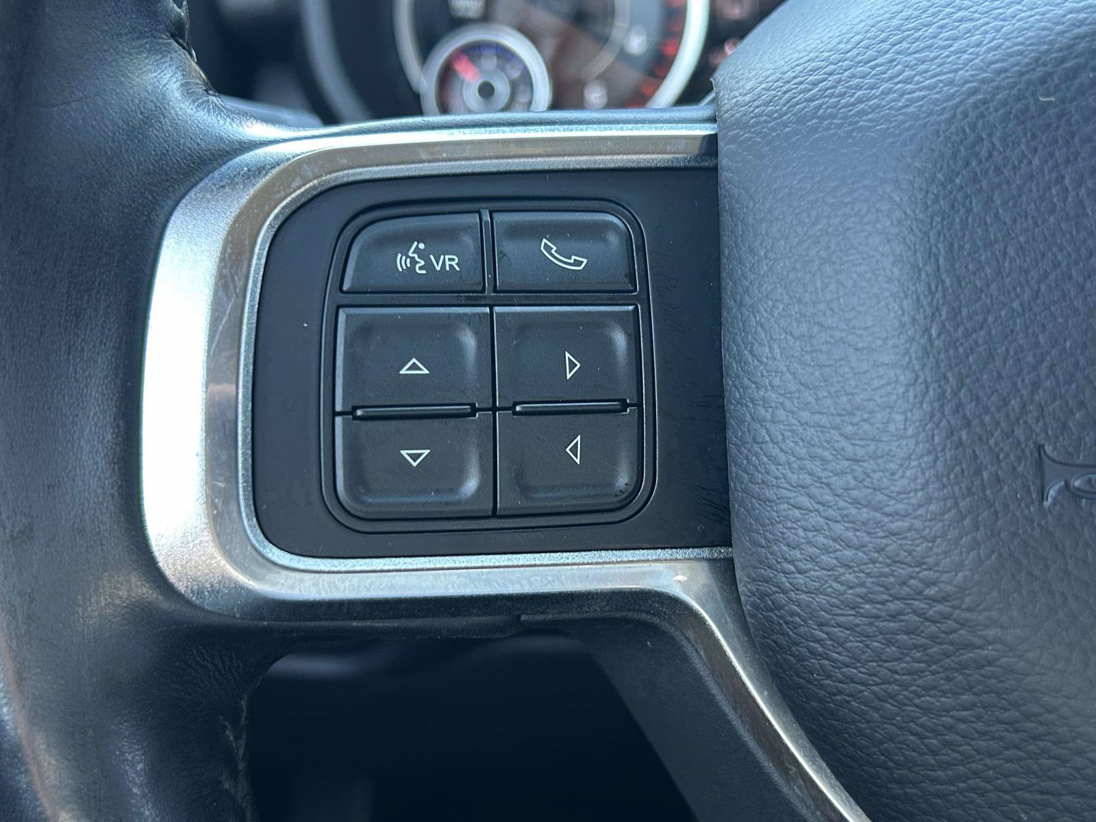 Used 2019 RAM 2500 Laramie AWD/4WD image 23