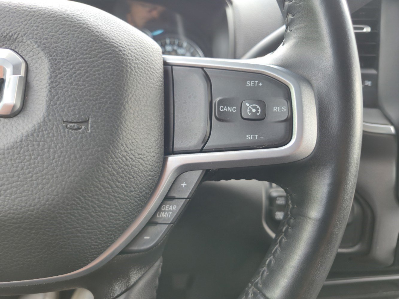 Used 2024 RAM 3500 Big Horn AWD/4WD image 17