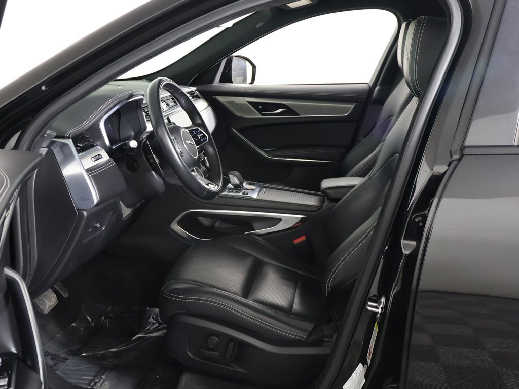 Used 2024 Jaguar F-PACE R-Dynamic S image 28