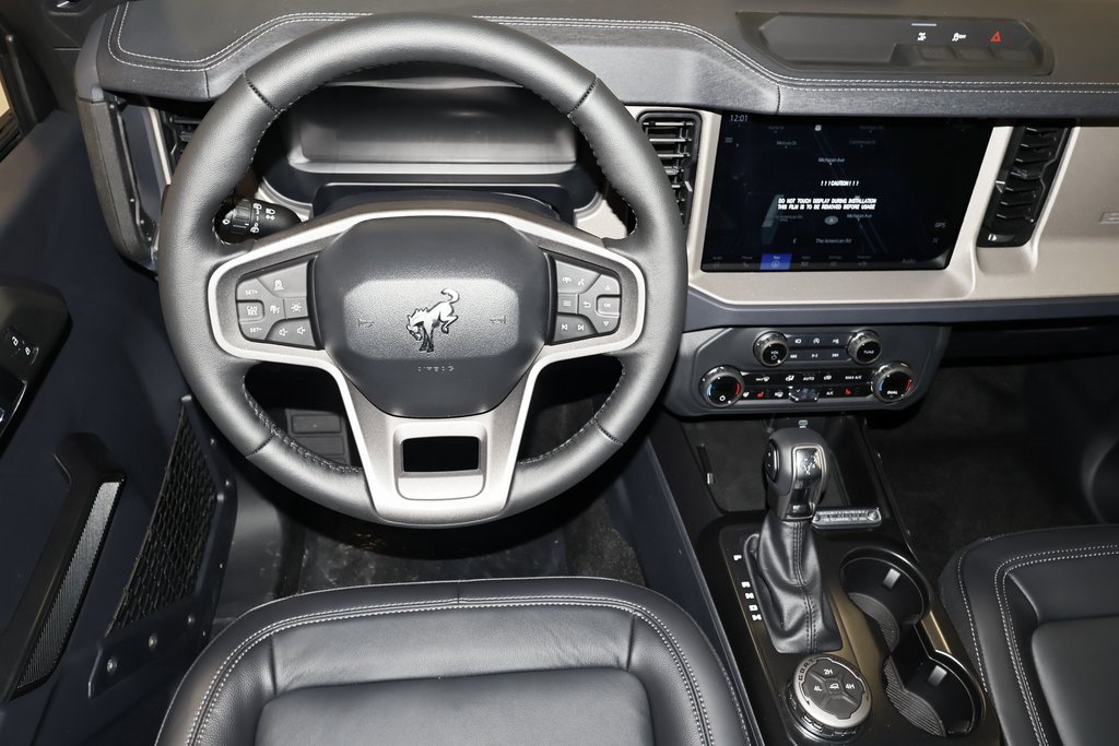 New 2025 Ford Bronco Outer Banks image 16