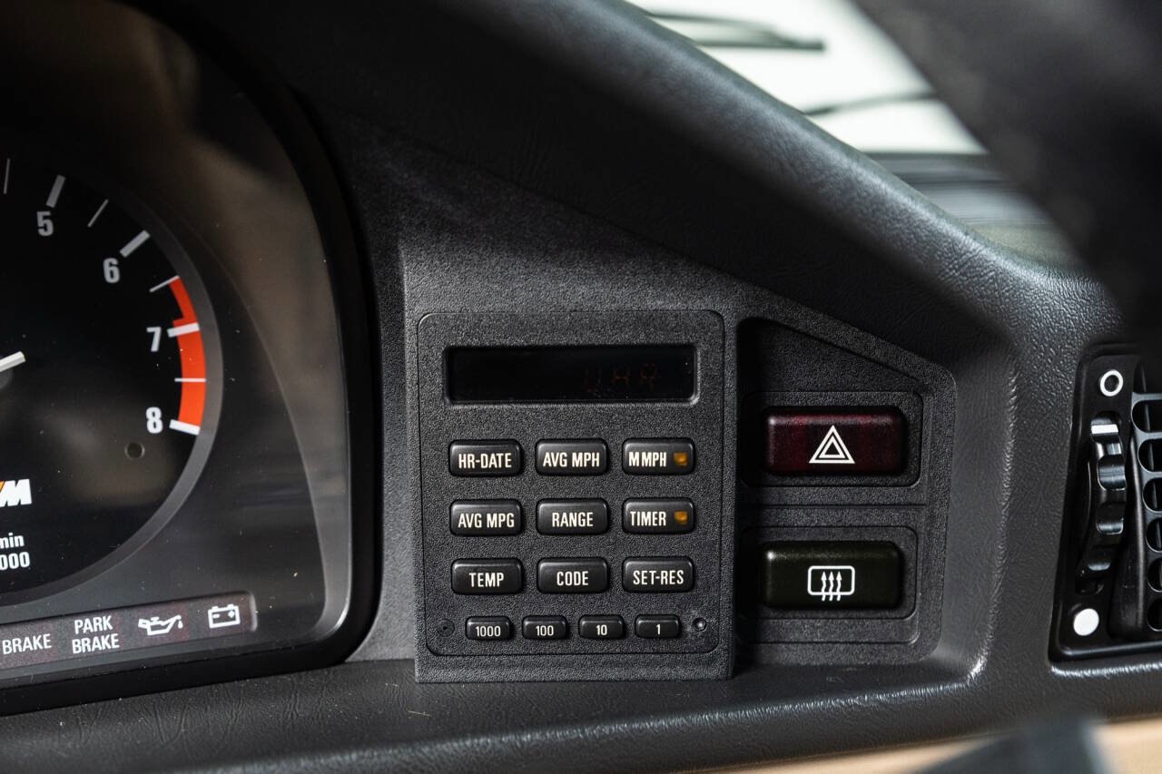 Used 1988 BMW M5 image 42