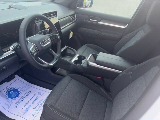 New 2027 GMC Terrain Elevation w/ LPO, Floor Liner Package FWD image 16