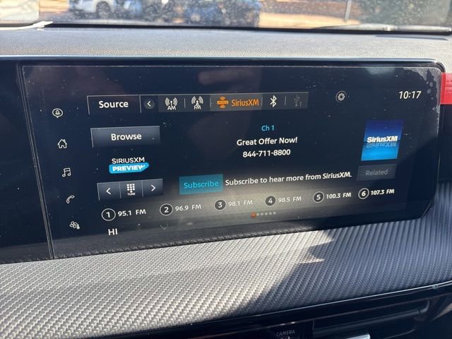 Used 2025 Nissan Kicks SR image 30