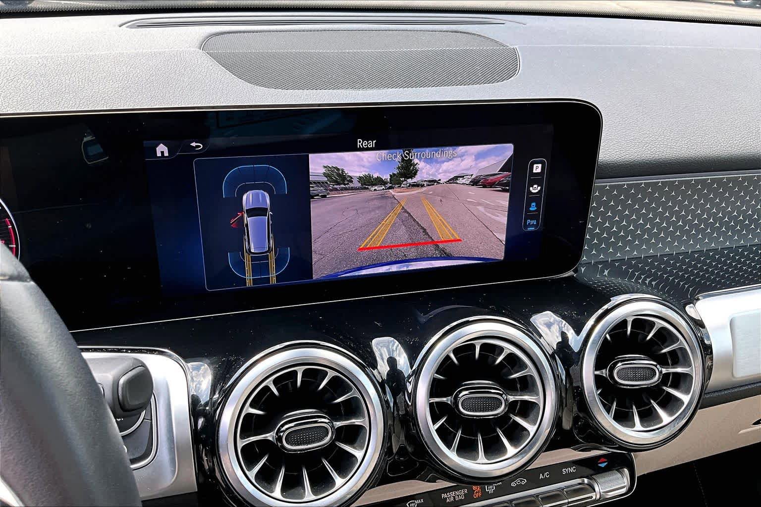Certified 2024 Mercedes-Benz GLB 250 image 26