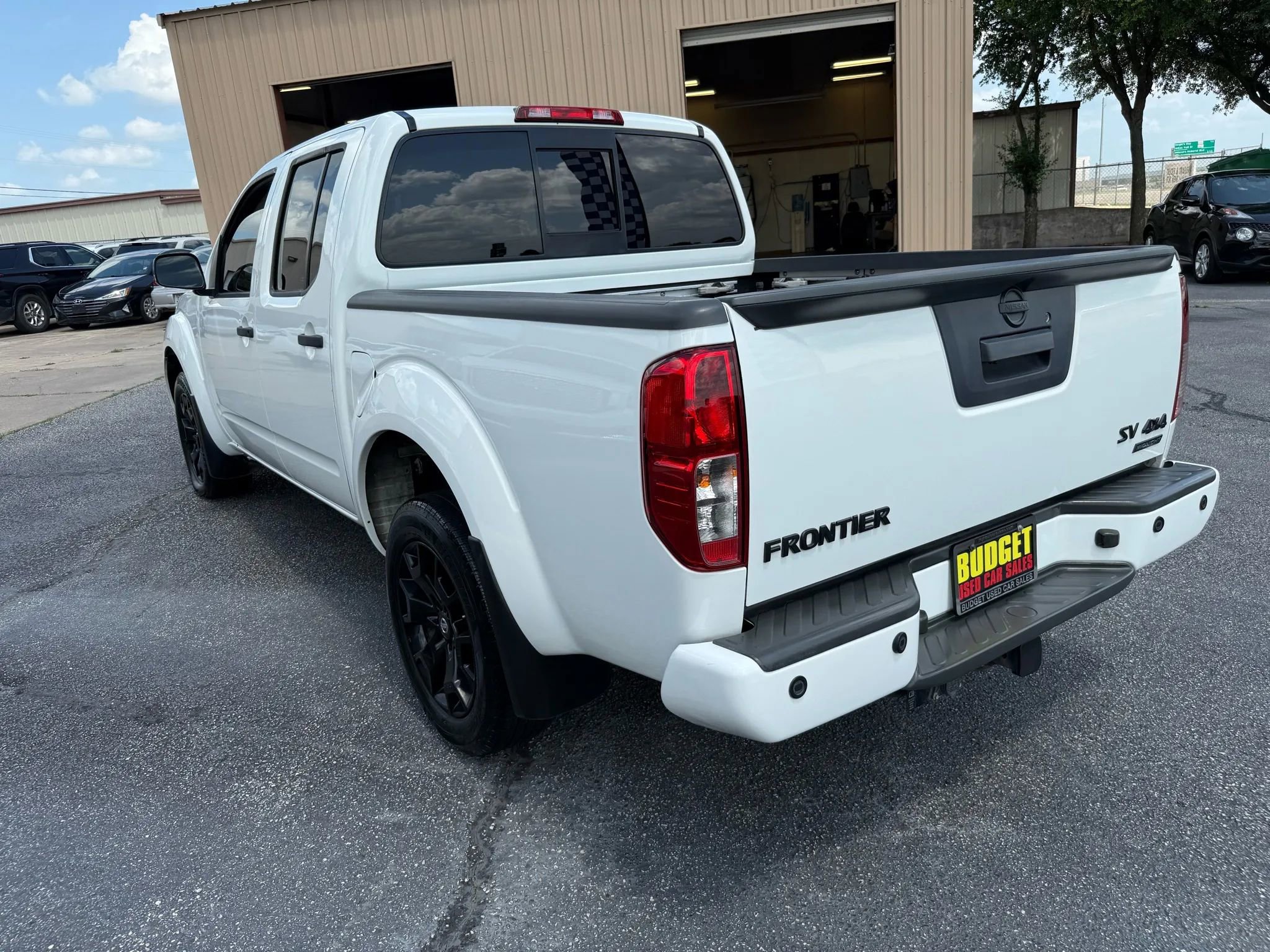 Used 2019 Nissan Frontier SV w/ Value Truck Package image 7