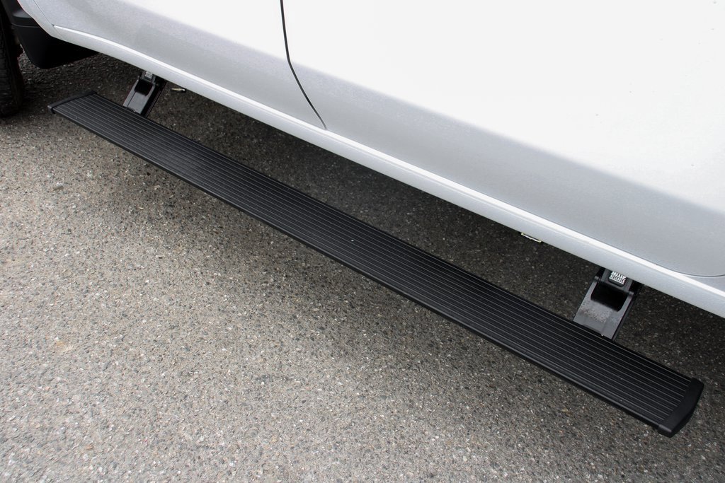 Used 2023 Chevrolet Silverado 3500 LTZ w/ LTZ Convenience Package image 7