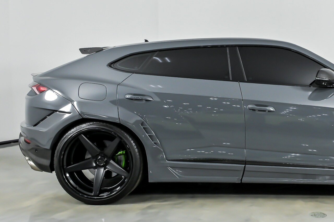 Used 2024 Lamborghini Urus Performante AWD/4WD image 13