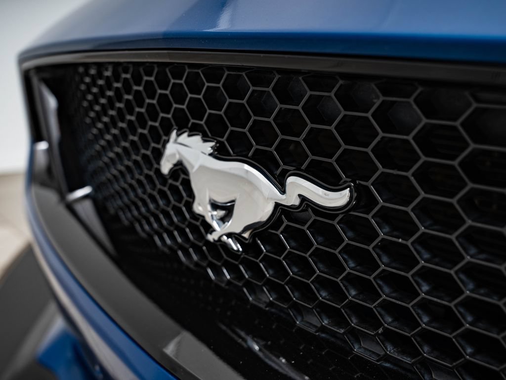 Used 2022 Ford Mustang GT w/ GT Performance Package RWD image 3