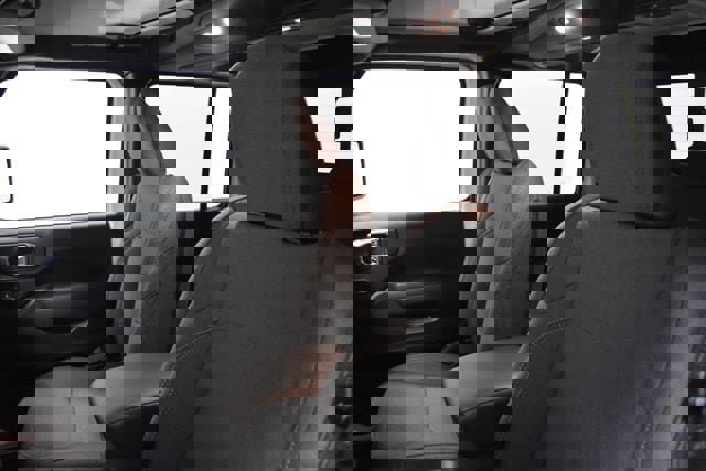 New 2025 Jeep Gladiator Willys image 10